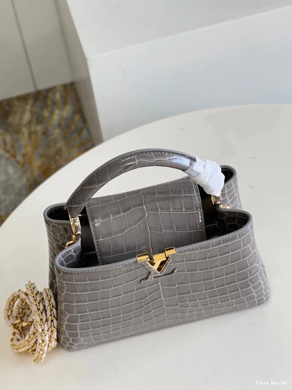First bag ru BB LOUIS CAPUCINES VUITTON 0716